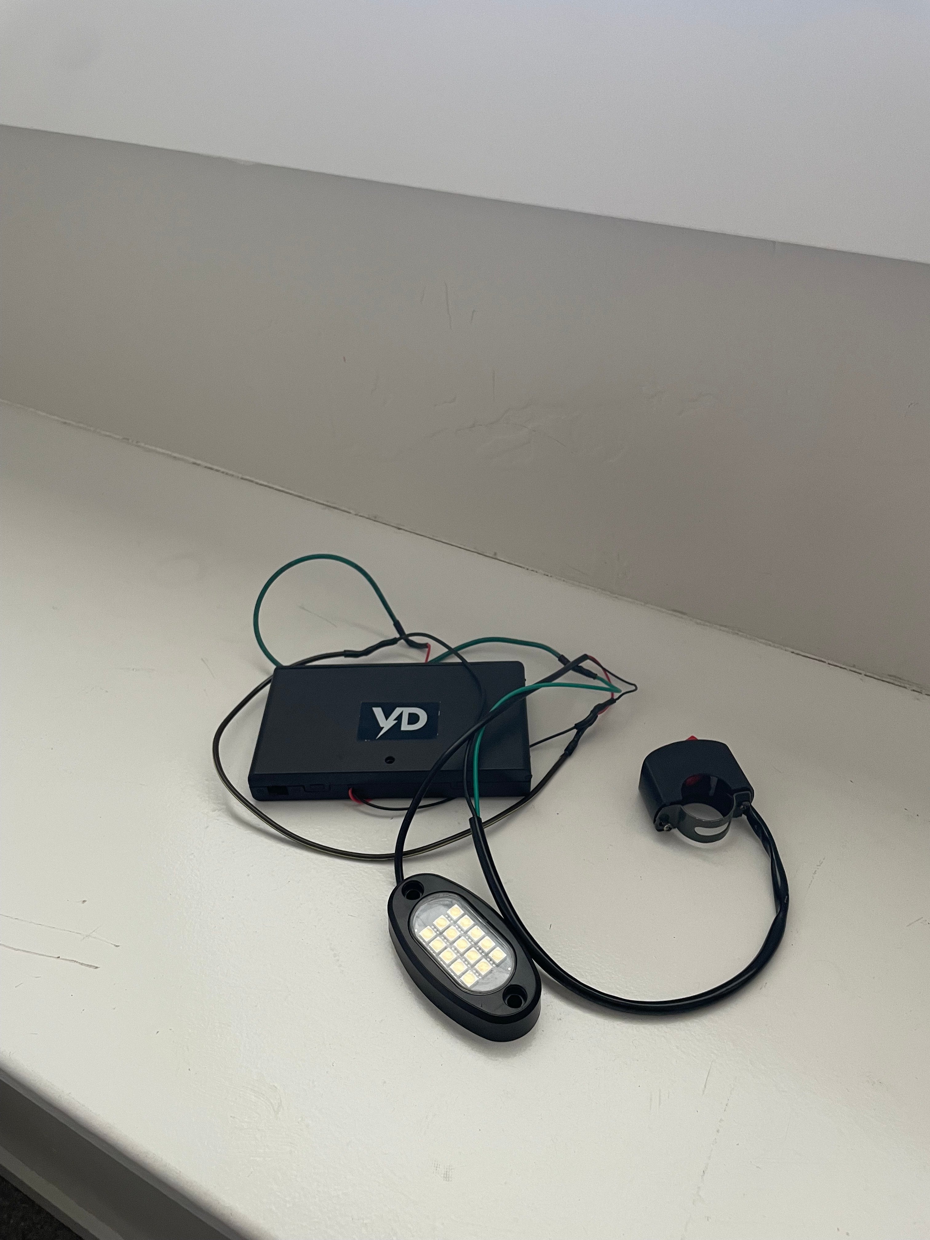 yozma/mototec footlock